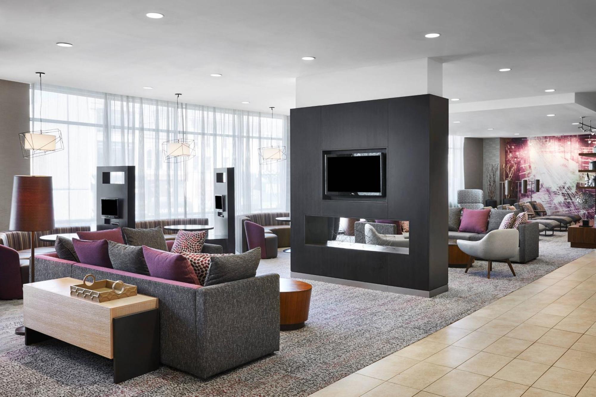 Отель Courtyard By Marriott Newark Downtown Экстерьер фото