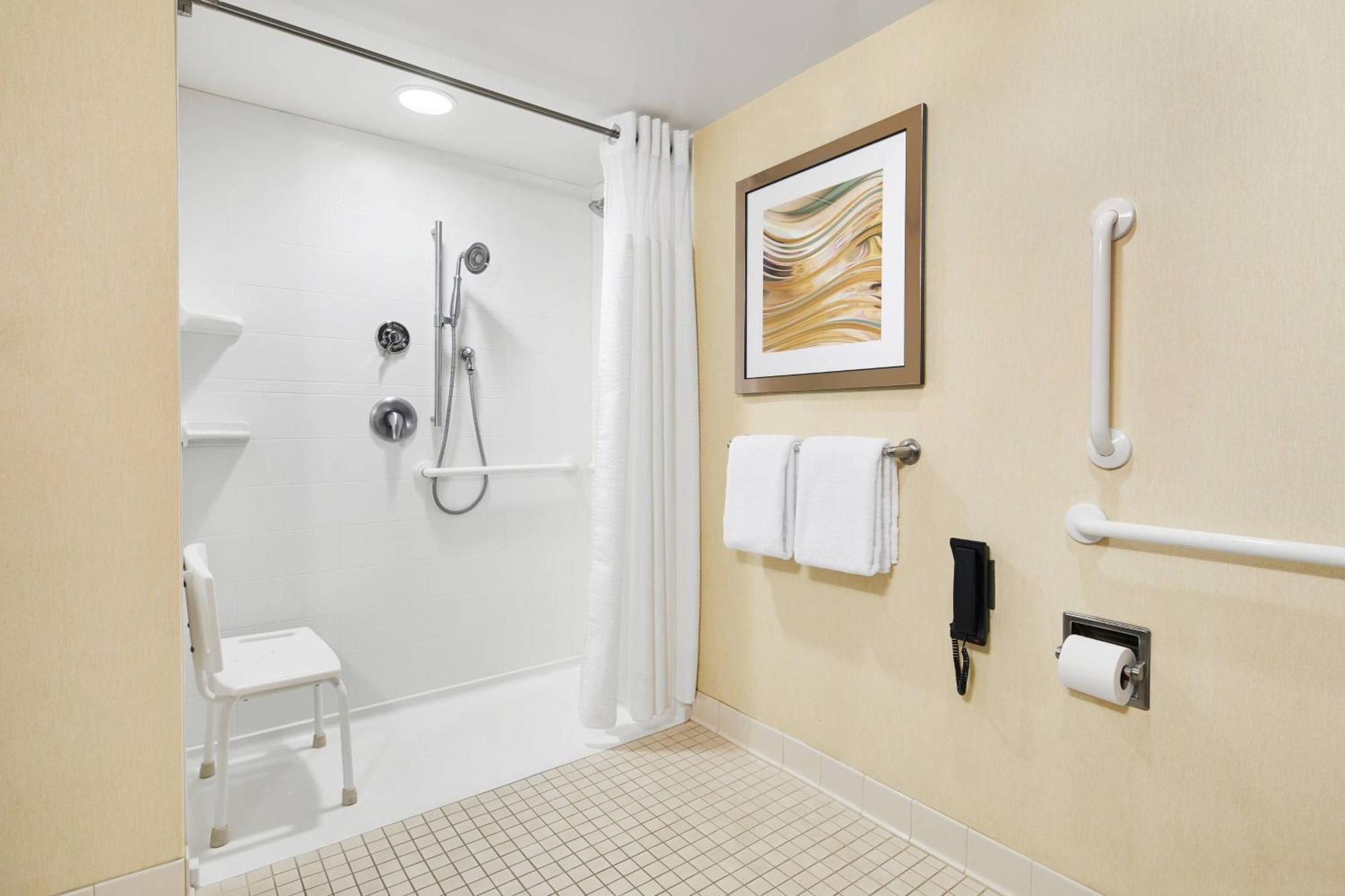 Отель Courtyard By Marriott Newark Downtown Экстерьер фото